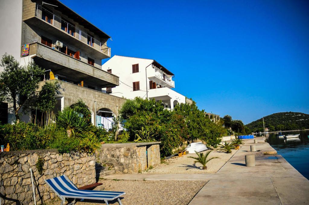 Apartments Adrialuka Dubrava  Eksteriør bilde